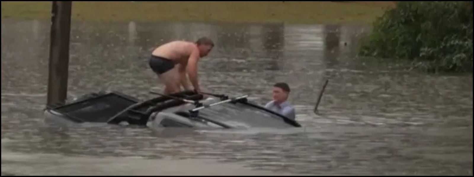Reporter & Bystander Rescue Man From Sinking Car